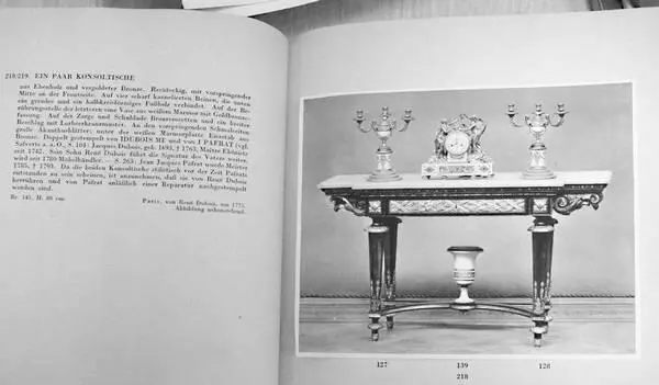 Страницы из каталога 1931 г на которых показана консоль из Картинной галереи - фото 267