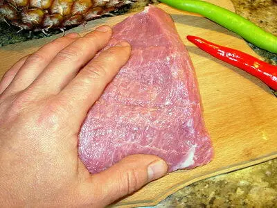 Банально думаю просто жарить или варить этот кусок Поэтому добавляем к нему - фото 104