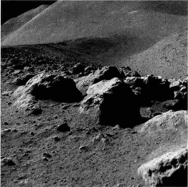 Рис 6103 Лунный рельеф Область Борозды Хэдли и кратера Сент Джордж Как - фото 243