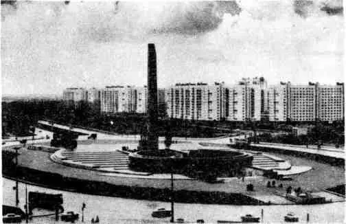 Ленинград Памятник павшим в Великой Отечественной войне На мемориальной плите - фото 11