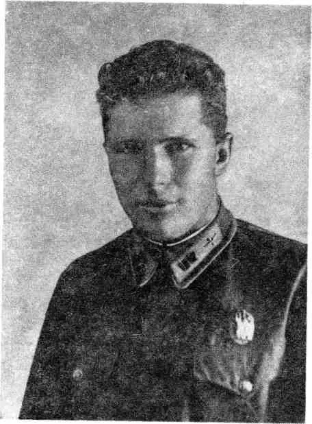 Лейтенант Г П Кравченко удостоен первой награды Родины ордена Знак - фото 26