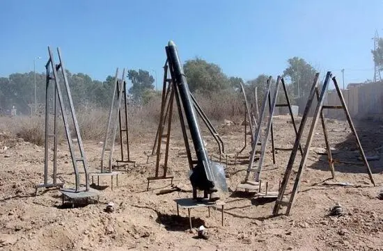Итак недавно на Ближнем Востоке в секторе Газа в ход пошли и кассамы и - фото 16