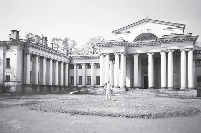 Дача АА Половцова на Каменном острове Фото 1990х годов Из интерьеров - фото 102
