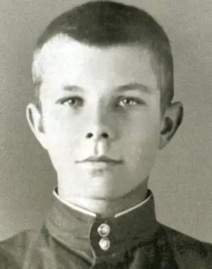 Гагаринподросток Гжатск Вторая половина 1940х гг Семья Гагариных отец - фото 3