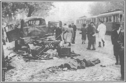 Будапешт ноябрь 1956 г Советские танки снова вошли в город Население - фото 35
