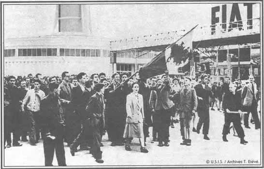 Польша Познань 28 июня 1956 г Бастуют рабочие предприятия обслуживающего - фото 36