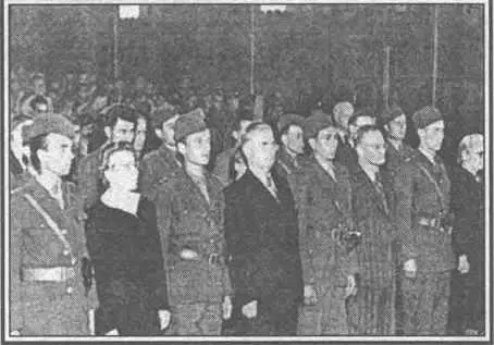 Милада Горакова вторая слева вместе с тремя другими обвиняемыми была - фото 40