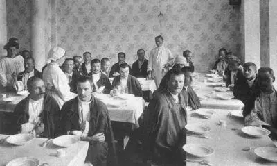 Столовая городского лазарета в помещении ЯрославскоКостромского и Московского - фото 60