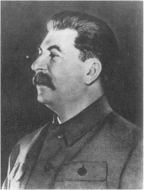 На встрече с Лесли Персей передал схемы имплозивных линз описание и чертежи - фото 61
