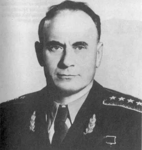 Генералполковник И А Серов С его санкции был осуществлен вывод Крогеров в - фото 11