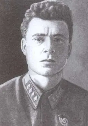 М Д Берман начальник ГУЛАГа ОГПУ Б З Кобулов начальник следственной - фото 9