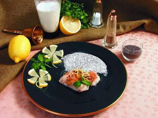 Продукты 300 г филе судака 75 г мака 100 мл молока 1 лимон 3 ст ложки - фото 185