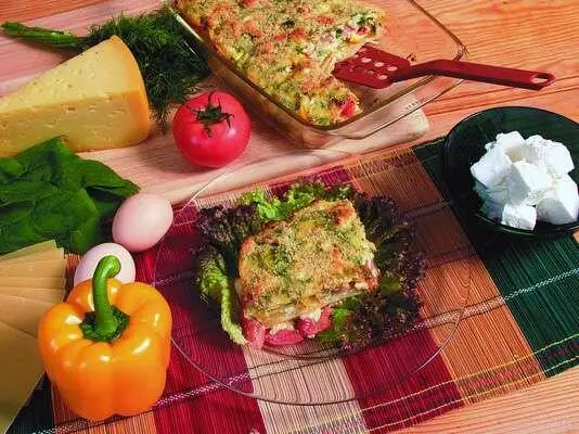 Продукты 4 листа лазаньи 2 помидора 2 желтых болгарских перца 200 г сыра - фото 242