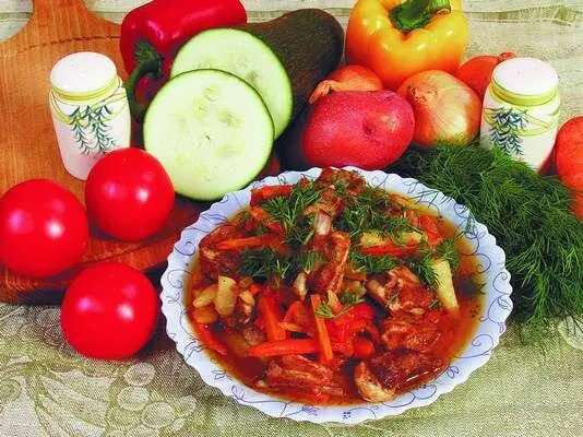 Продукты 250 г свиных ребрышек 2 клубня картофеля 1 луковица 3 моркови - фото 271