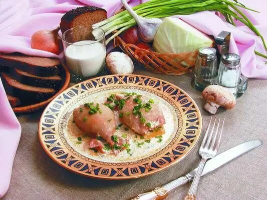 Продукты 4 тушки кальмаров 100 г капусты 100 г шампиньонов 100 г филе - фото 301