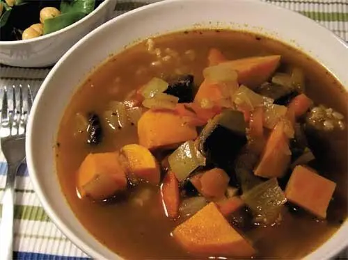 Сырный суп с баклажанами и рисом Куриные ножки в томатном соусе Говядина с - фото 7