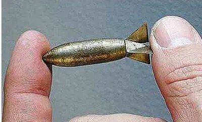 Рис 140 Готовые поражающие элементы Вверху стрелочки состоявшие на - фото 92