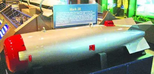 Рис 324 Авиабомба Мк36 верхний снимок поступила на вооружение - фото 278