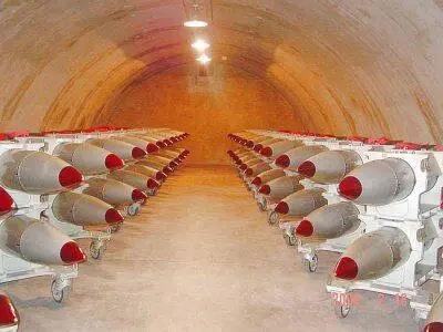 Рис 414 Хранилище ядерных авиабомб В61 Надеюсь читатель не забыл о - фото 399