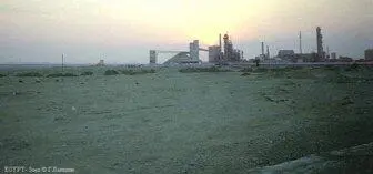 Возле портового забора на закате остановил веселый микроавтобус до Ain - фото 117