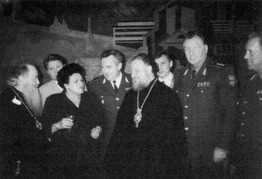 На юбилее митрополита Смоленского и Калининградского Кирилла Смоленск 1996 г - фото 27