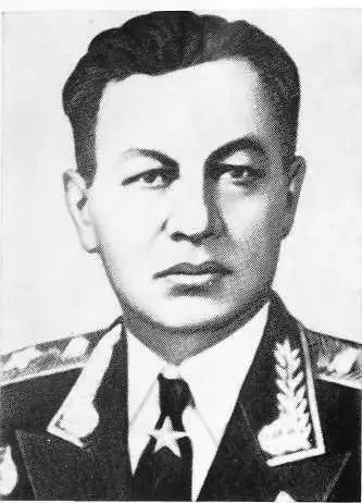 A X Бабаджанян Маршал бронетанковых войск И Н Бойко командир 64й - фото 11
