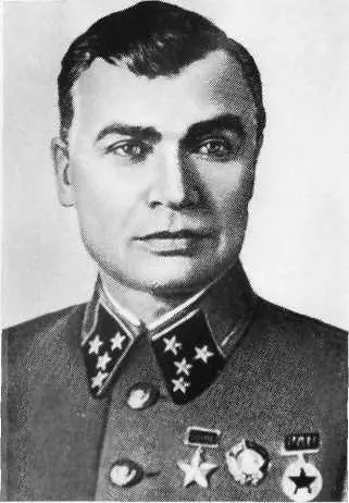 М П Кирпонос командующий ЮгоЗападным фронтом 1941 г Б И Арушанян - фото 1