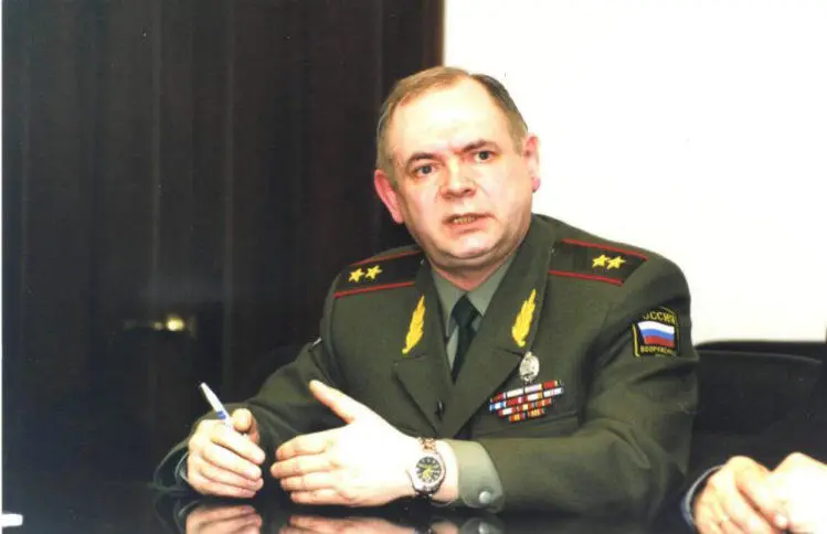 Однако на докладе попал в казусную ситуацию Прослушав меня минуты три Лобов - фото 13