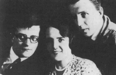 Д Д Шостакович Н В Шостакович Варзар и И И Соллертинский 1929 г - фото 22