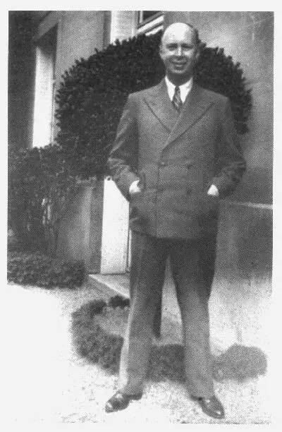 С Прокофиев в 1932 году П Сувчинский в конце 1940х годов - фото 7