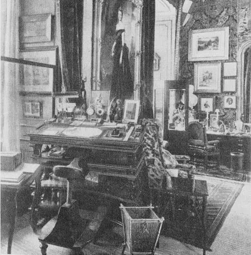 Кабинет Вильгельма в 1913 г На переднем плане сиденье в виде седла - фото 25