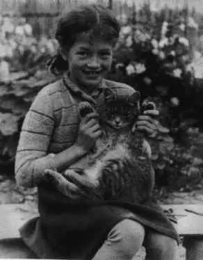 Маша Фудель дочь С И Фуделя Загорск 19401944 Мария Варвара Николай - фото 65