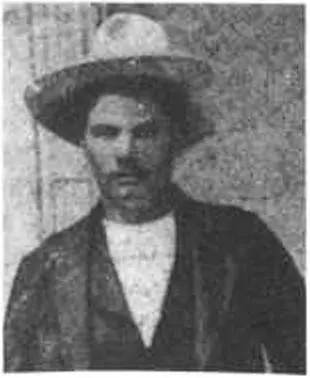 Уэс Хардин в Абилене в 1871 году Первого человека Джон Уэсли Хардин убил в 15 - фото 46
