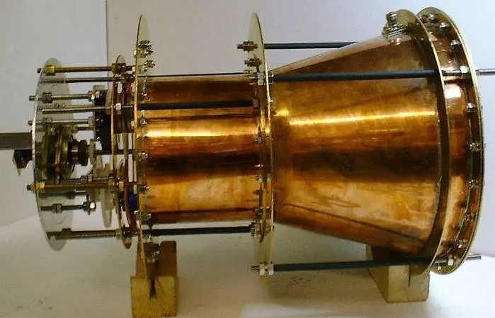 EmDrive это грубо говоря конусообразная микроволновая печь за пределы - фото 122