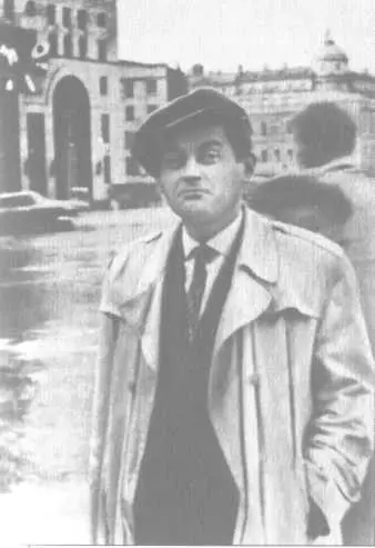 Владимир Соколов Стихи читаю Соколова Не часто редко иногда Там - фото 24