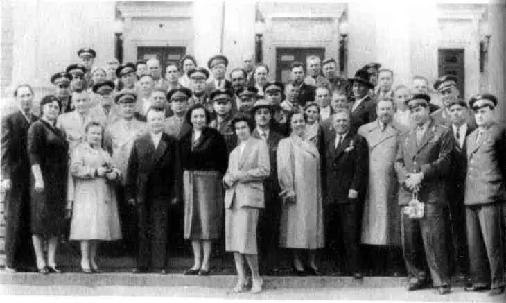 Через 16 лет после войны Встреча однополчан 5го штурмового авиационного - фото 53