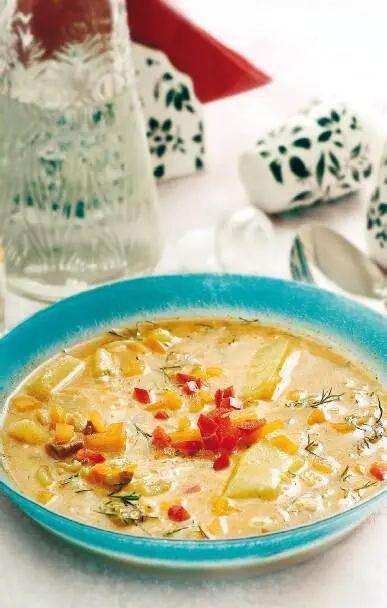 Суп с болгарским перцем Курица с чесноком Салат ассорти - фото 2