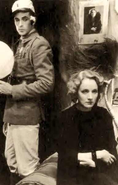 Марокко 1930 г Обесчещенная 1931 г Белокурая Венера 1932 г - фото 10