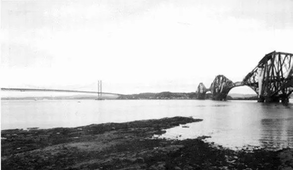 Железнодорожный и автомобильный мосты через реку Форт Первый построен в - фото 12