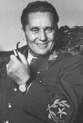 Тито 1944 г Партизаны вступают в Загреб Май 1945 г Тито 1945 г - фото 18