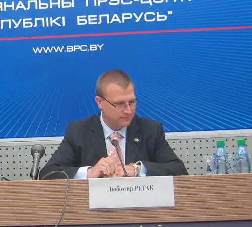 Конечно Временный поверенный Словакии в Беларуси Любомир Регак знает языков - фото 3