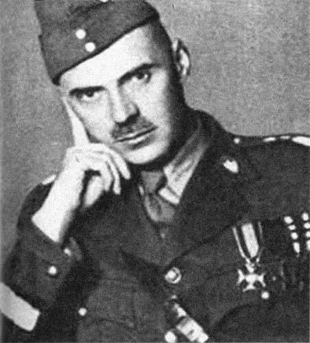 Генерал Владислав Андерс Дядя Хенио Каир 1945 г Михал Бейрут 1947 г - фото 33