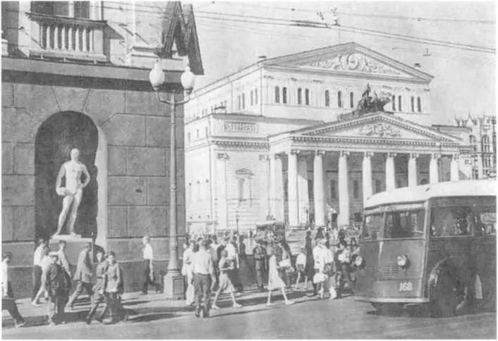 Москва Конец 40х гг В своей книге Тайны уставшего города Э Хруцкий - фото 11