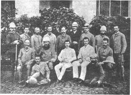 В Индии 1890 г В центре сидит цесаревич Николай Александрович слева принц - фото 11