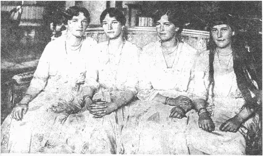 Вел княжны Ольга Татiана Марiя и Анастасiя в Царском Сел ѣ1914 г В июле - фото 35