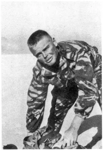 Легионер Саймон Мюррей Начало операции высаживаемся из вертолета В - фото 23