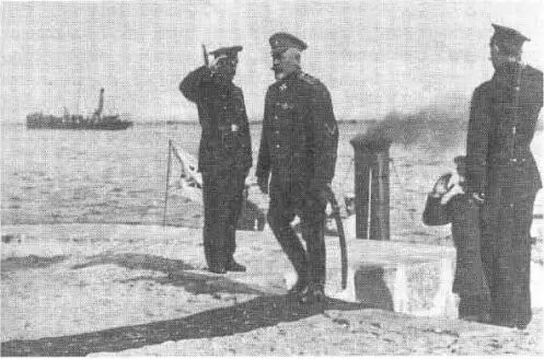 Прибытие Главнокомандующего ВСЮР генерала Деникина в британскую союзническую - фото 56