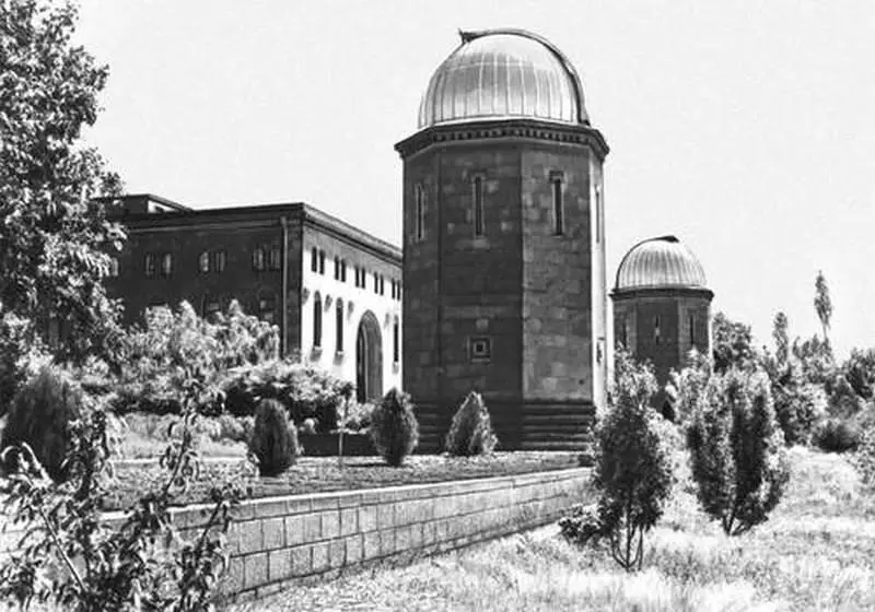 Бюраканская обсерватория основанная В А Амбарцумяном в 1946 году Открытое - фото 43