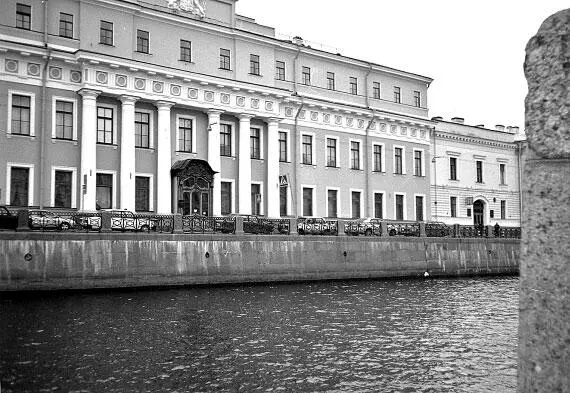Юсуповский дворец место убийства Г Распутина Старец лечил своего пациента - фото 17