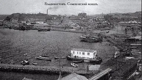 Ночью во Владивостоке как в любом городе охваченном революционной стихией - фото 251